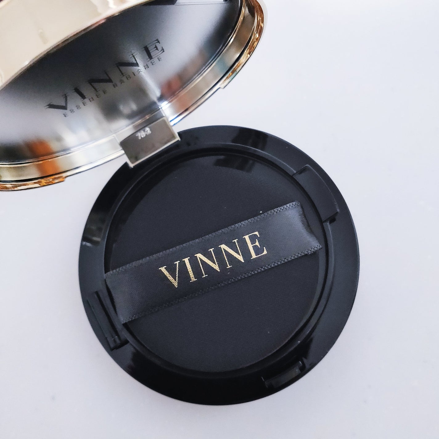 エッセンス ラディアンス クッション/VINNE /クッションファンデーションを使ったクチコミ(2枚目)