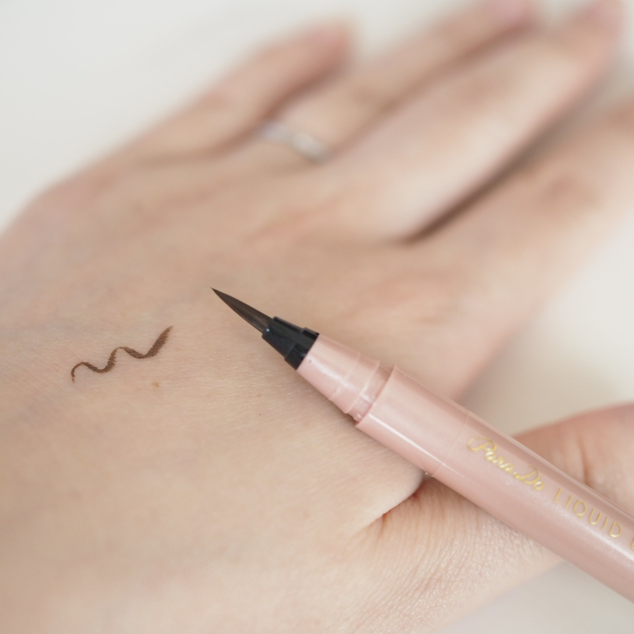 リキッドアイライナー ex/パラドゥ/リキッドアイライナーを使ったクチコミ（2枚目）