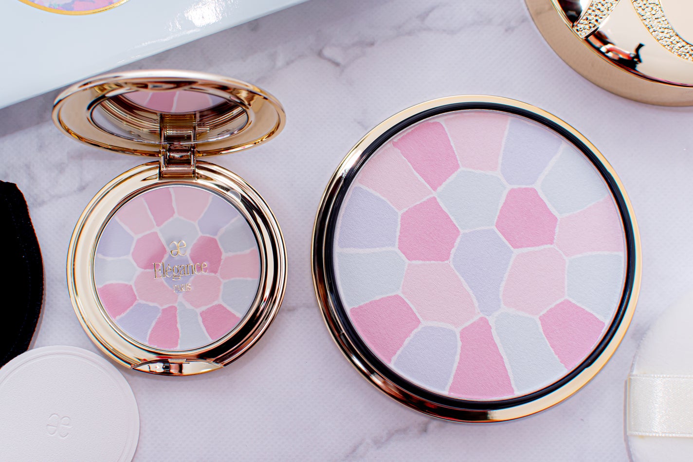 エレガンス ラ プードル オートニュアンス リクスィーズ/Elégance/プレストパウダーを使ったクチコミ(5枚目)