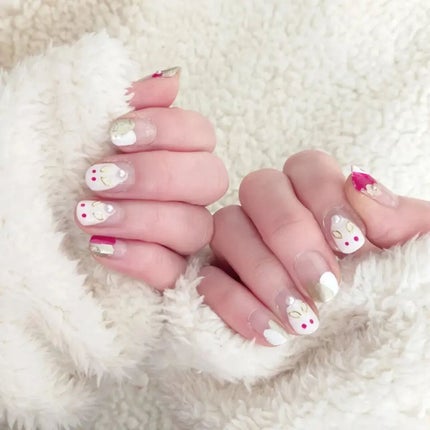 あちゃみん on LIPS 「うさぎネイル…| ᐕ)·明けましておめでとうございます🐰今年も..」(2枚目)