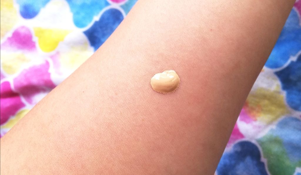 プットオンアハッピーフェイス ティンティド モイスチュアライザー/Awake/CCクリームを使ったクチコミ(3枚目)