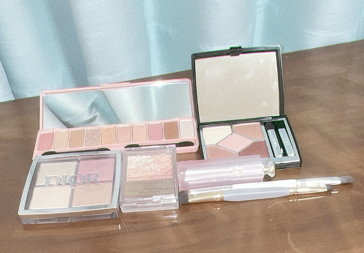 ディオール バックステージ フェイス グロウ パレット/Dior/ハイライトを使ったクチコミ（1枚目）