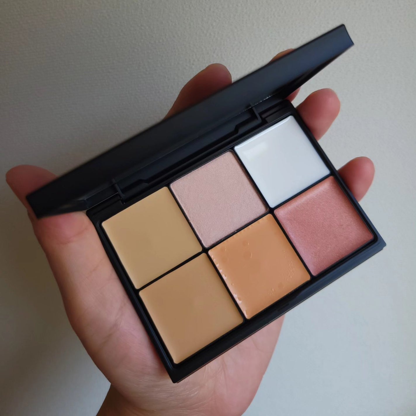 スキンレゾネート リキッドファンデーション/Celvoke/リキッドファンデーションを使ったクチコミ(5枚目)