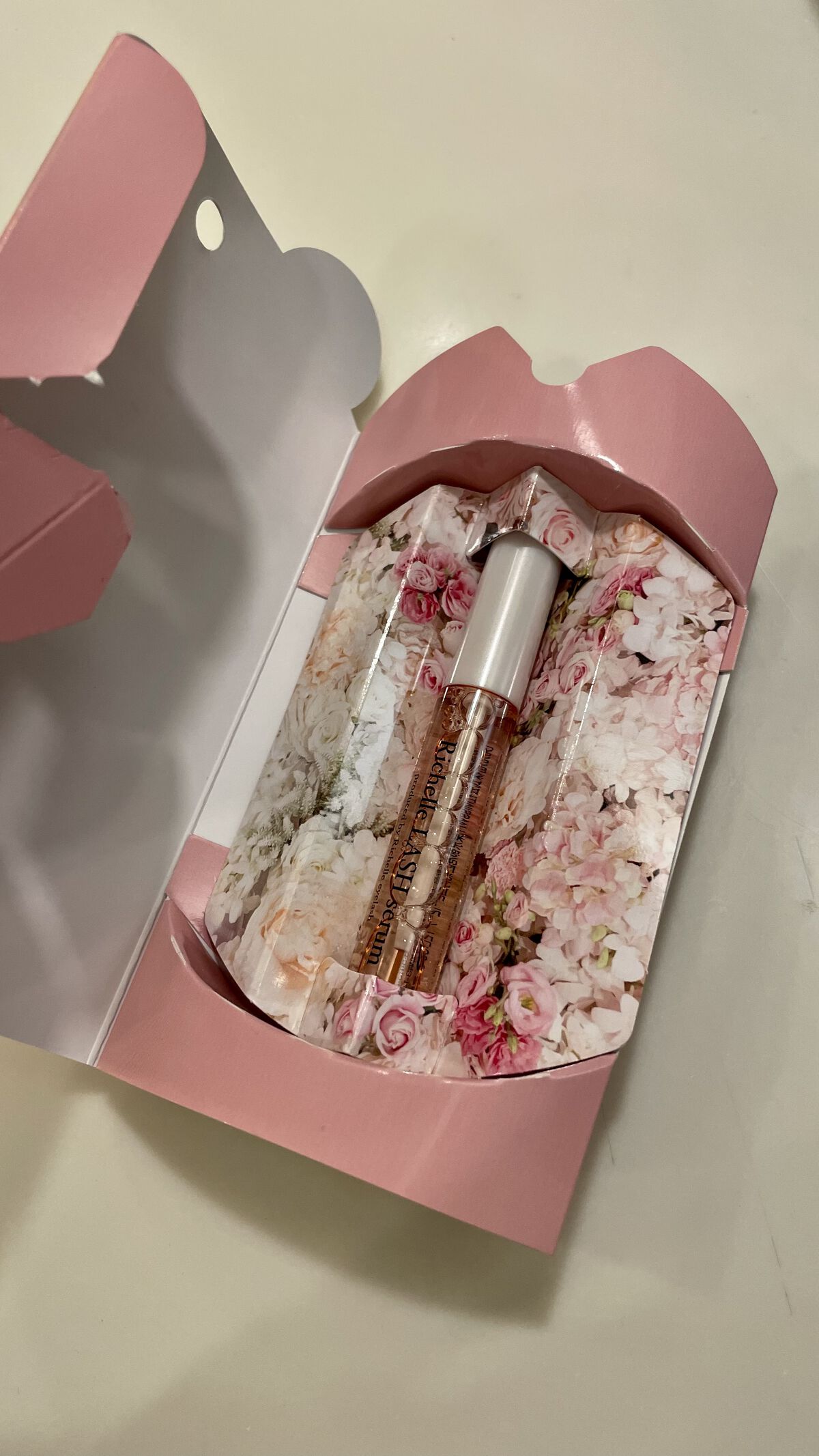 リシェルラッシュセラム/Richelle LASH serum/まつげ美容液を使ったクチコミ（2枚目）