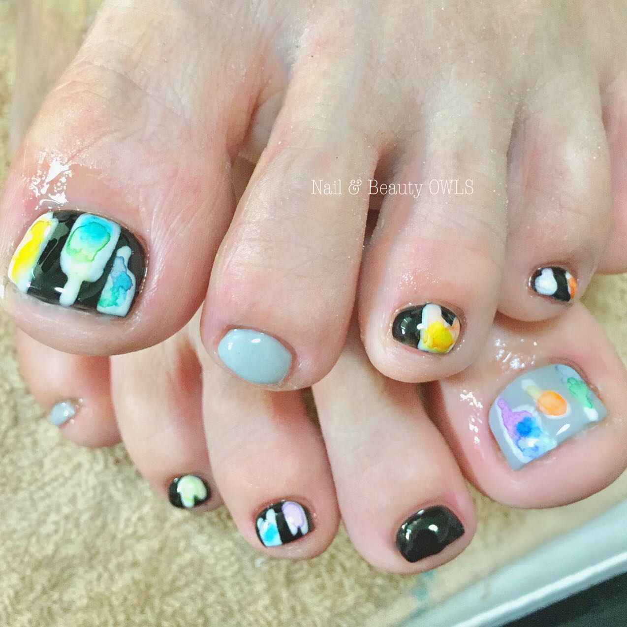 #カラフルネイル,#ワンカラーネイル,#フレンチネイル,#個性的ネイル,#個性派ネイル,#シンプルネイルのネイルデザイン