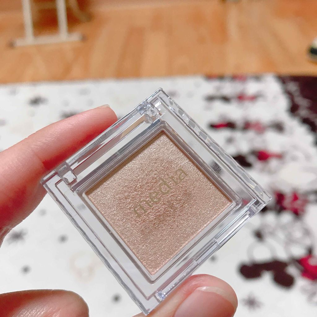 ブライトアップアイシャドウ/media/単色アイシャドウを使ったクチコミ（1枚目）