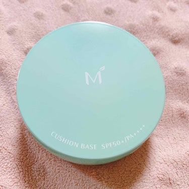 MISSHA Mクッションベース(ミント)
MISSHA
M クッションベース(ミント)

緑色の化粧下地です。
赤みが消え、トーンアップ効果もあります。
つけすぎると真っ白になるのでそこだけ注意が必要