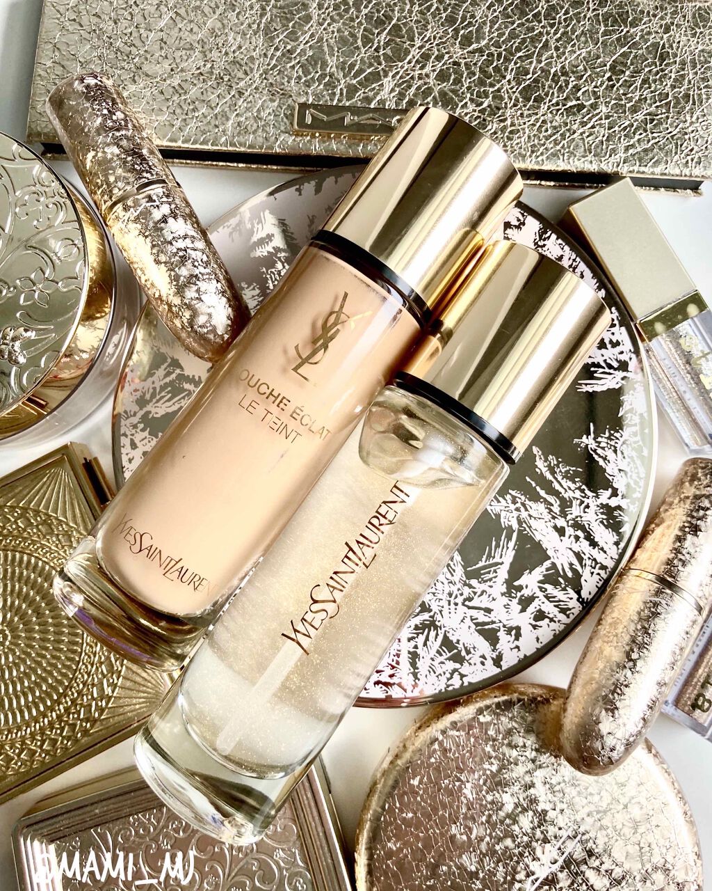 タン ラディアント タッチ エクラ B20/YVES SAINT LAURENT BEAUTE/リキッドファンデーションを使ったクチコミ（1枚目）