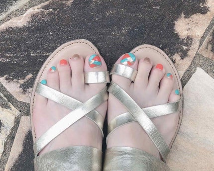 カラフルネイルズ/キャンメイク/マニキュアを使ったクチコミ(4枚目)