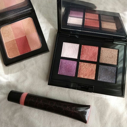 ホリデー アディクション “イリディセント ユーフォリア”/ADDICTION/メイクアップキットを使ったクチコミ(1枚目)