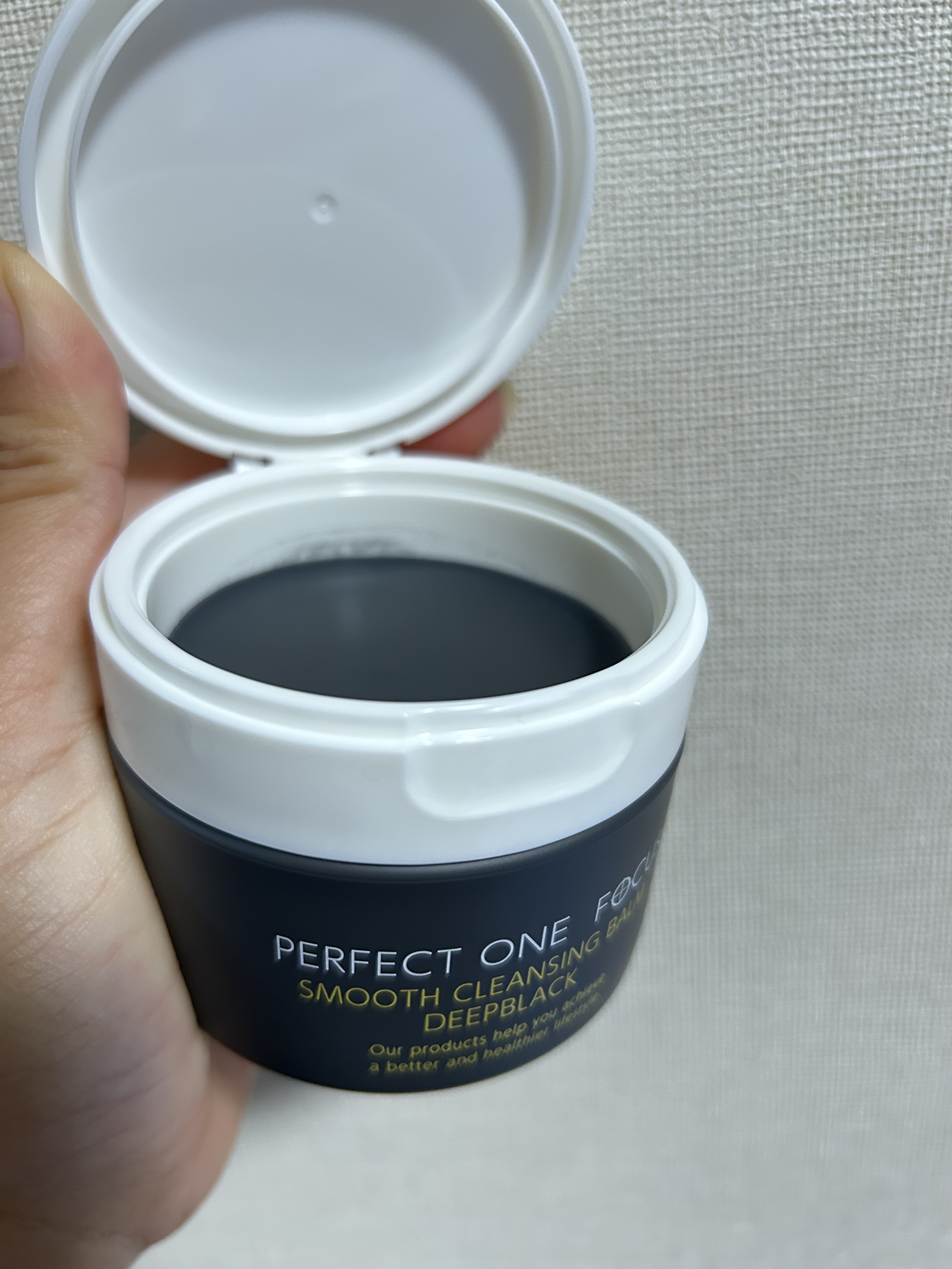 パーフェクトワンフォーカス スムースクレンジングバーム ディープブラック/PERFECT ONE  FOCUS/クレンジングバームを使ったクチコミ（2枚目）