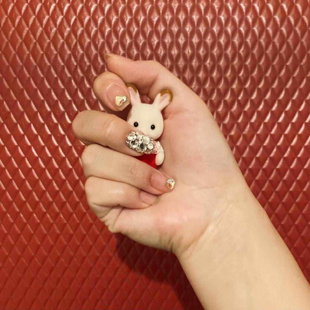 しに子ちゃん on LIPS 「バイトがネイルOKだから自由!華美なものは禁止なんだけど具体的..」(1枚目)