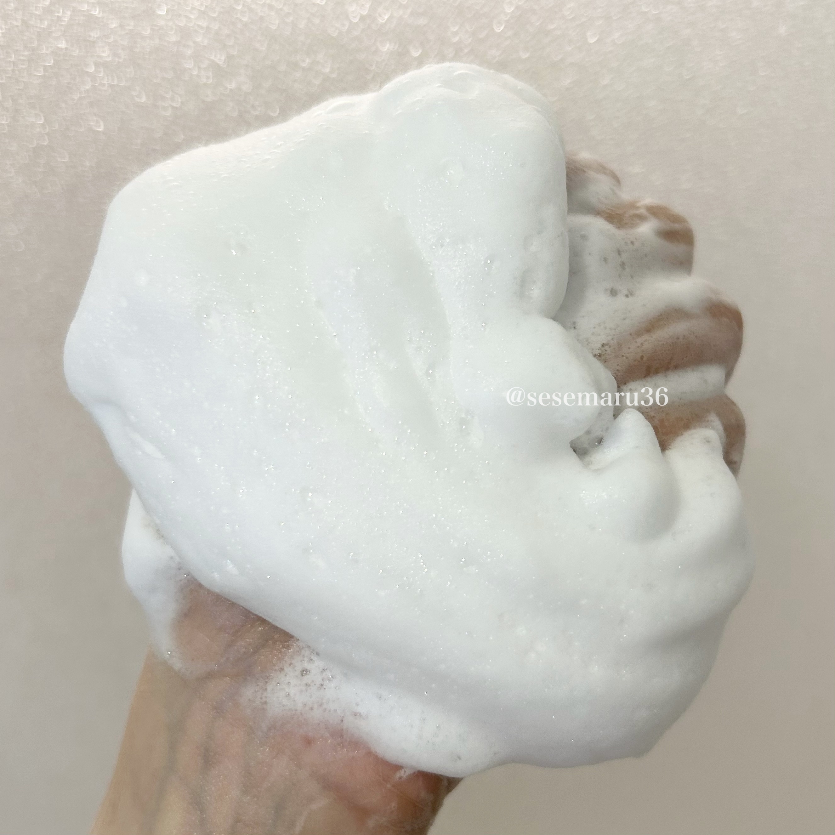 ダヴ クリームボディウォッシュ コンフォートモイスチャー/ダヴ/ボディソープを使ったクチコミ（3枚目）