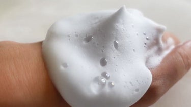 URIID マリンエネルギークレンジングフォームのクチコミ「💠マリンエネルギークレンジングフォーム
☑精製水の代わりに海水を使用した珍しい洗顔
☑パパイン.....」（3枚目）