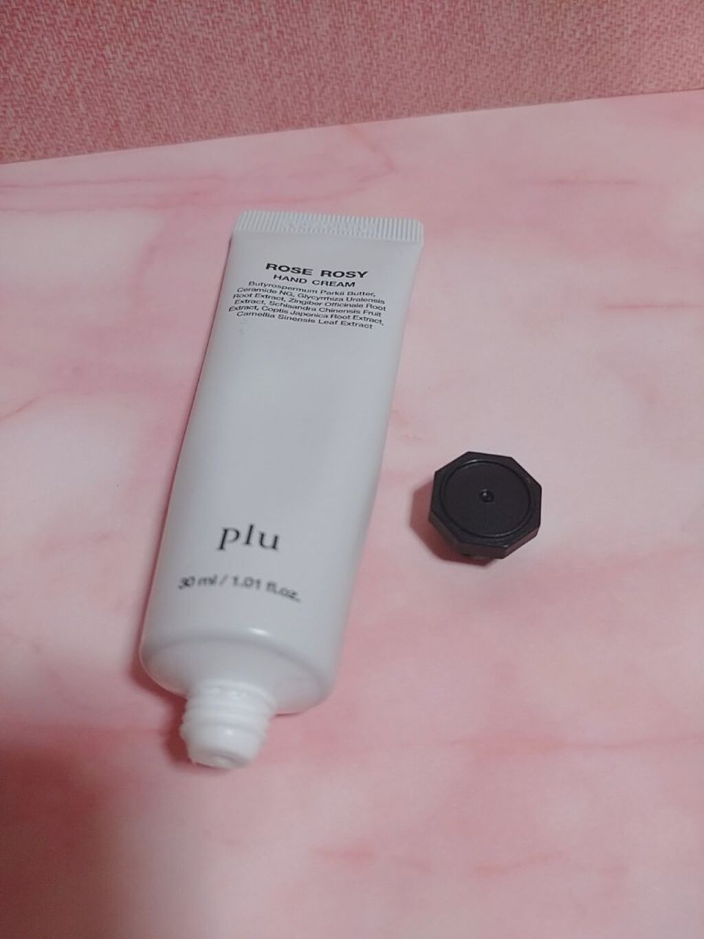 モイスチャー セラピー ハンドクリーム