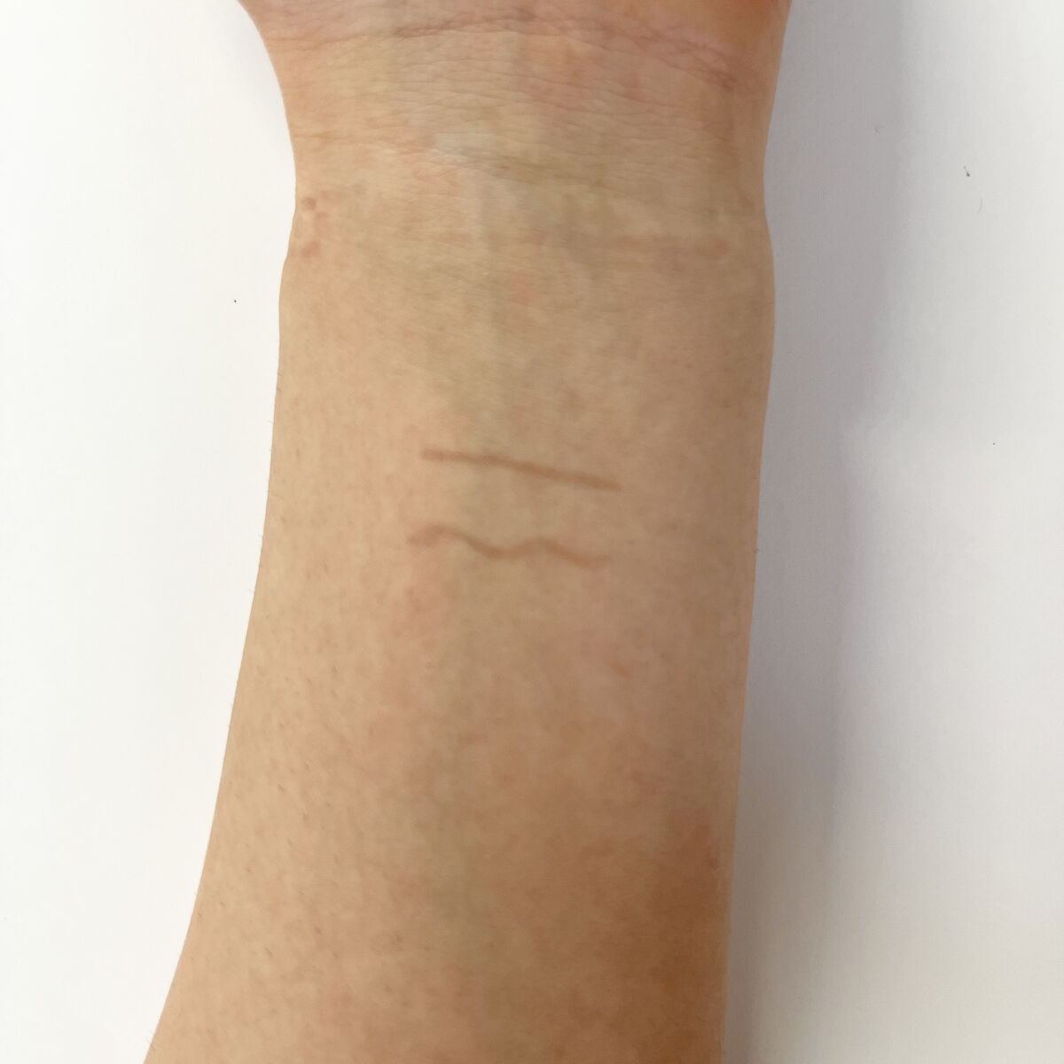 描くふたえアイライナー/CEZANNE/リキッドアイライナーを使ったクチコミ（3枚目）