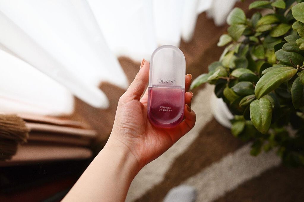 meg vlog on LIPS 「⌇ON&DO3/8今日発売開始の数量限定FERMENTSERU..」(1枚目)