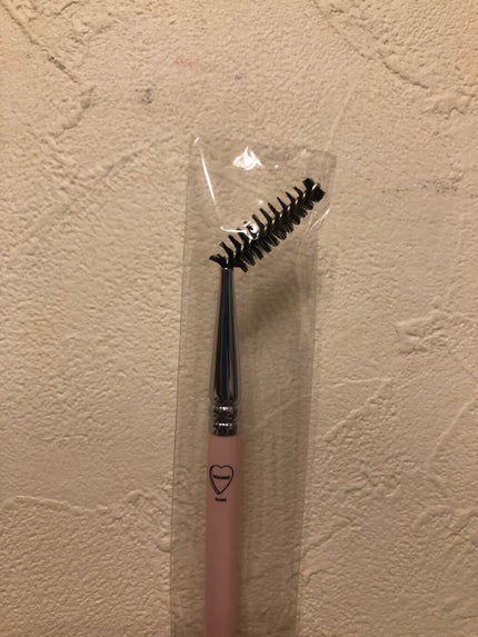 スクリューブラシ/WHOMEE/メイクブラシを使ったクチコミ(1枚目)