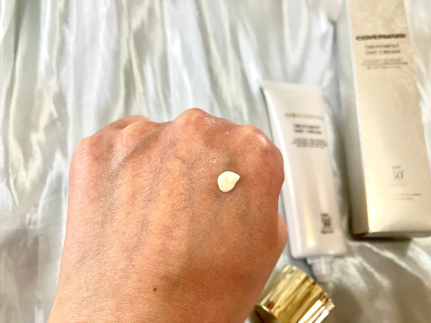 トリートメント デイ クリーム/COVERMARK/日焼け止めクリームを使ったクチコミ(2枚目)