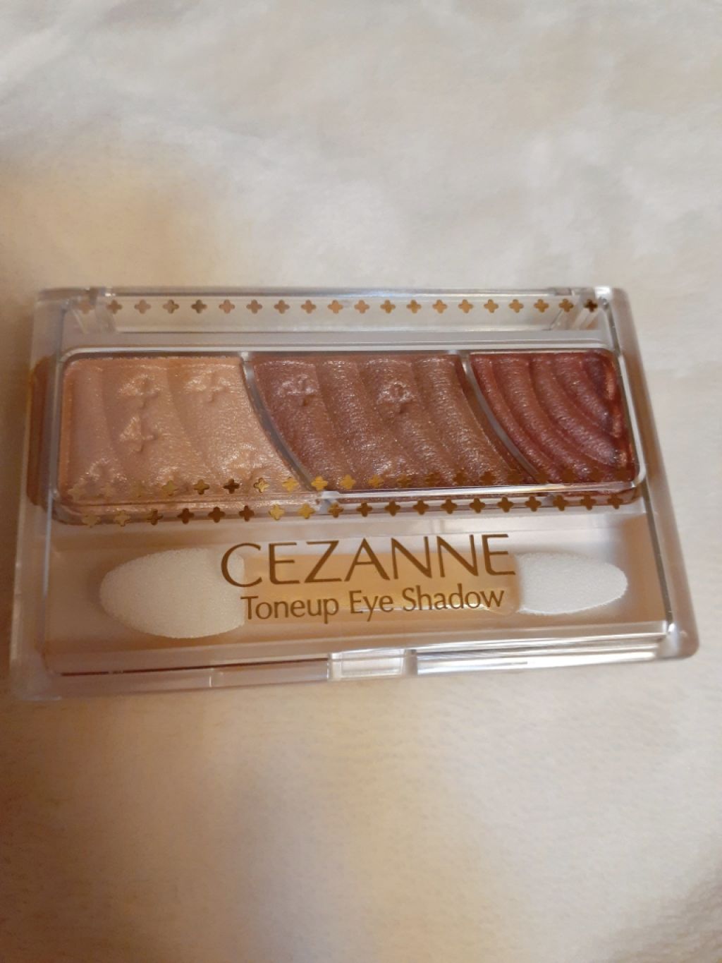 トーンアップアイシャドウ/CEZANNE/アイシャドウパレットを使ったクチコミ(1枚目)