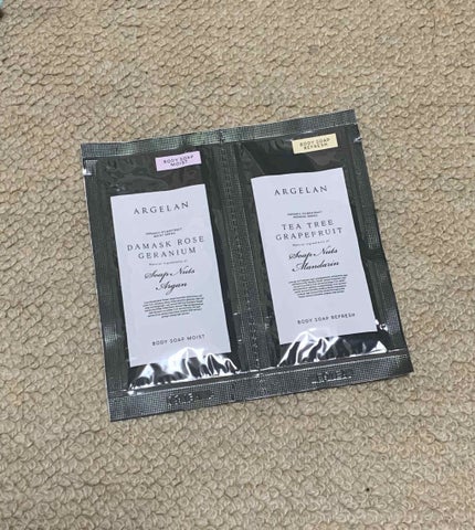 アルジェラン ボディソープ リフレッシュのクチコミ「アルジェランのボディソープ リフレッシュです
私が買ったのは2種類がセットになったものなんです.....」(1枚目)