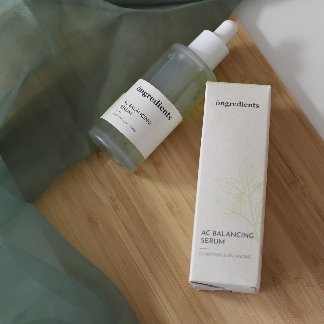 不要な化学成分を取り除いた美容液🌳
⁡
ONGREDIENTS-オングリディアンツ-
ドクダミアークバランシングセラム
⁡
ツキミソウ、クズの根、松葉及び楡の皮を
混合エキスで配合😍✨
⁡
皮脂の過剰分泌を抑制し、気になる毛穴に
アプロ