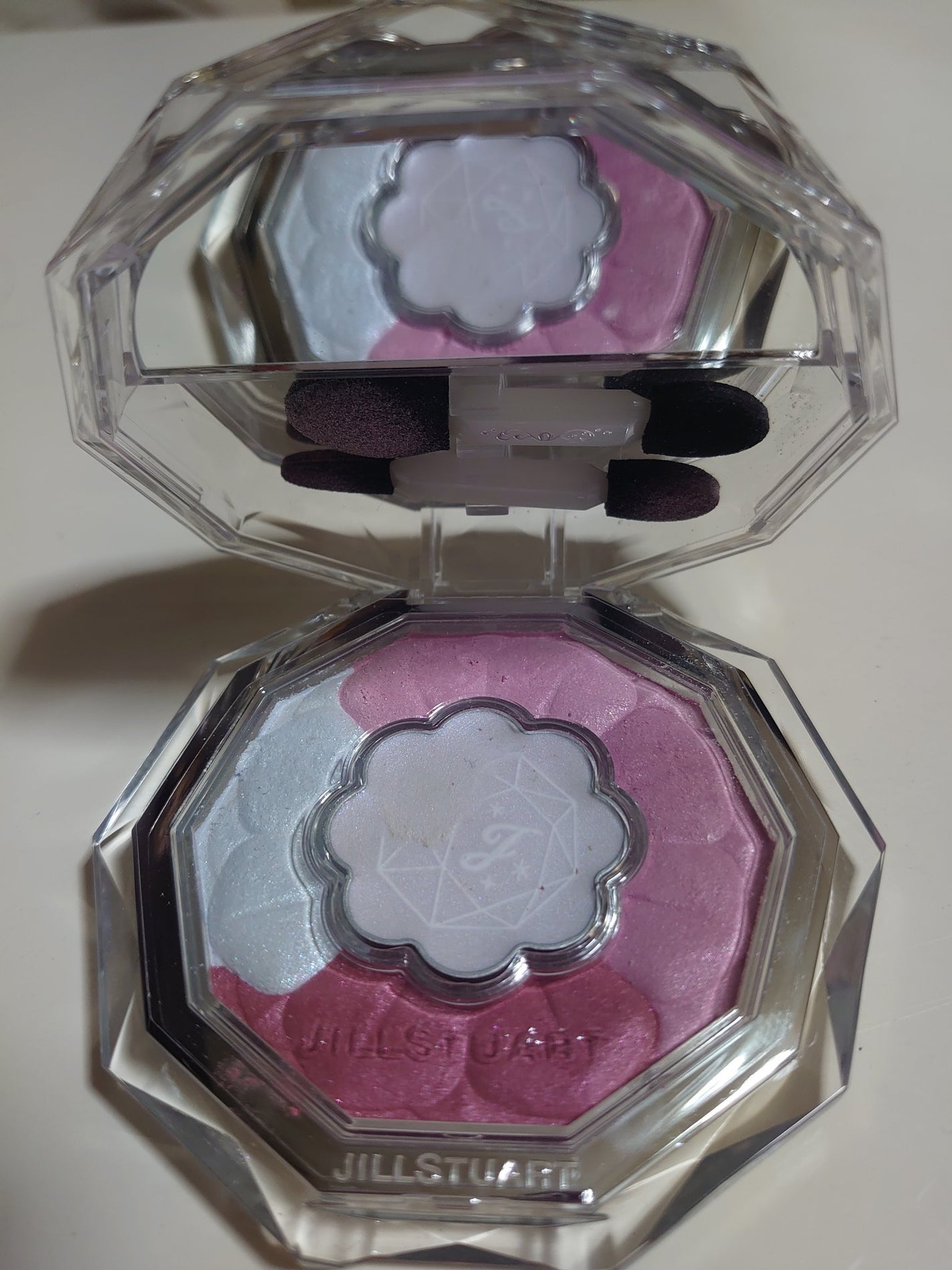 ジルスチュアート ブルームクチュール アイズ/JILL STUART/アイシャドウパレットを使ったクチコミ(1枚目)