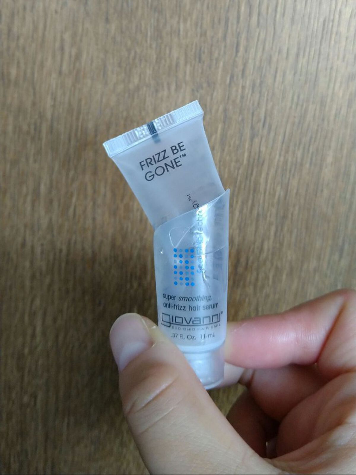 フリッズビーゴーン スムージング ヘアセラム/giovanni/ヘアオイルを使ったクチコミ（1枚目）