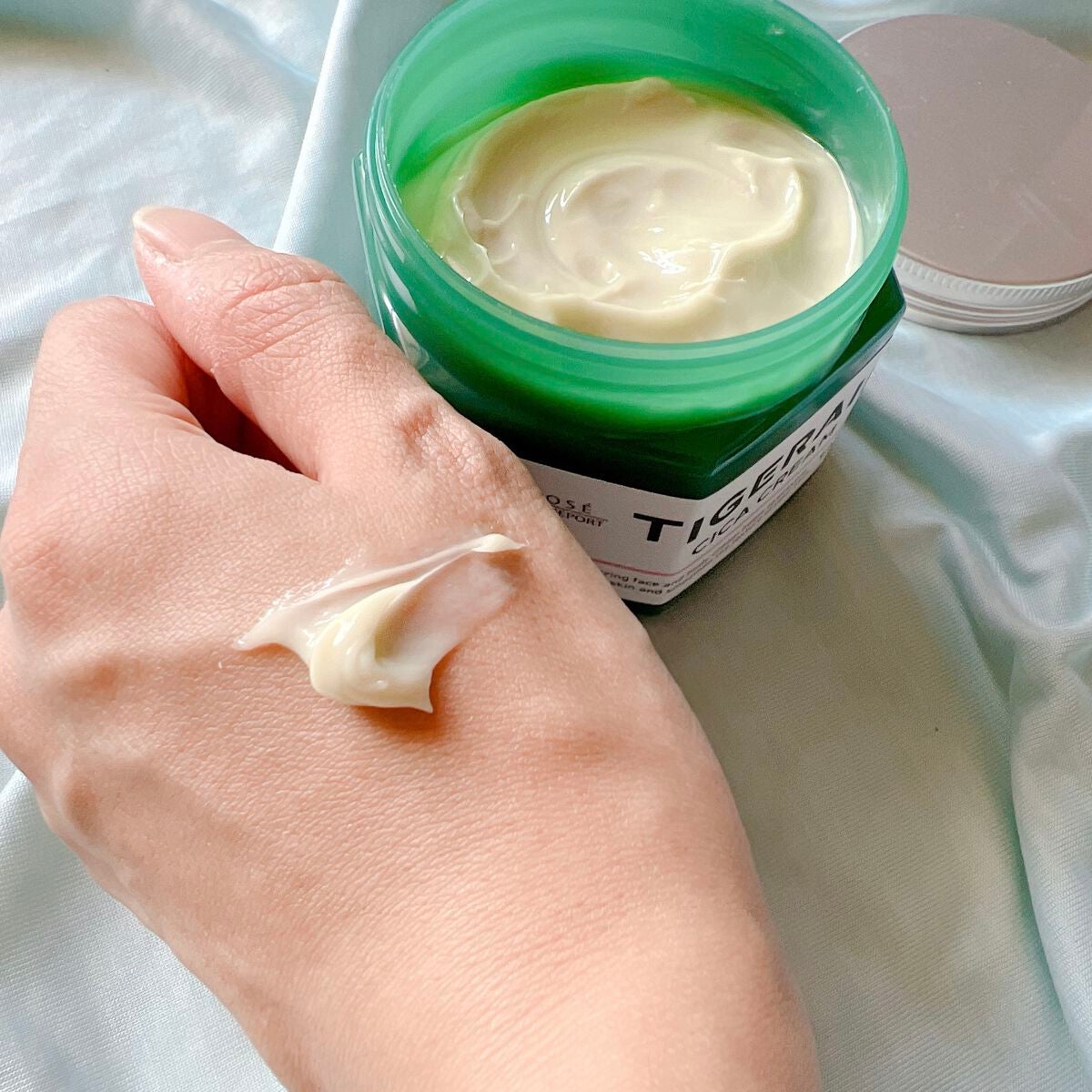 薬用CICAリペア クリーム/タイガレイド/フェイスクリームを使ったクチコミ(4枚目)
