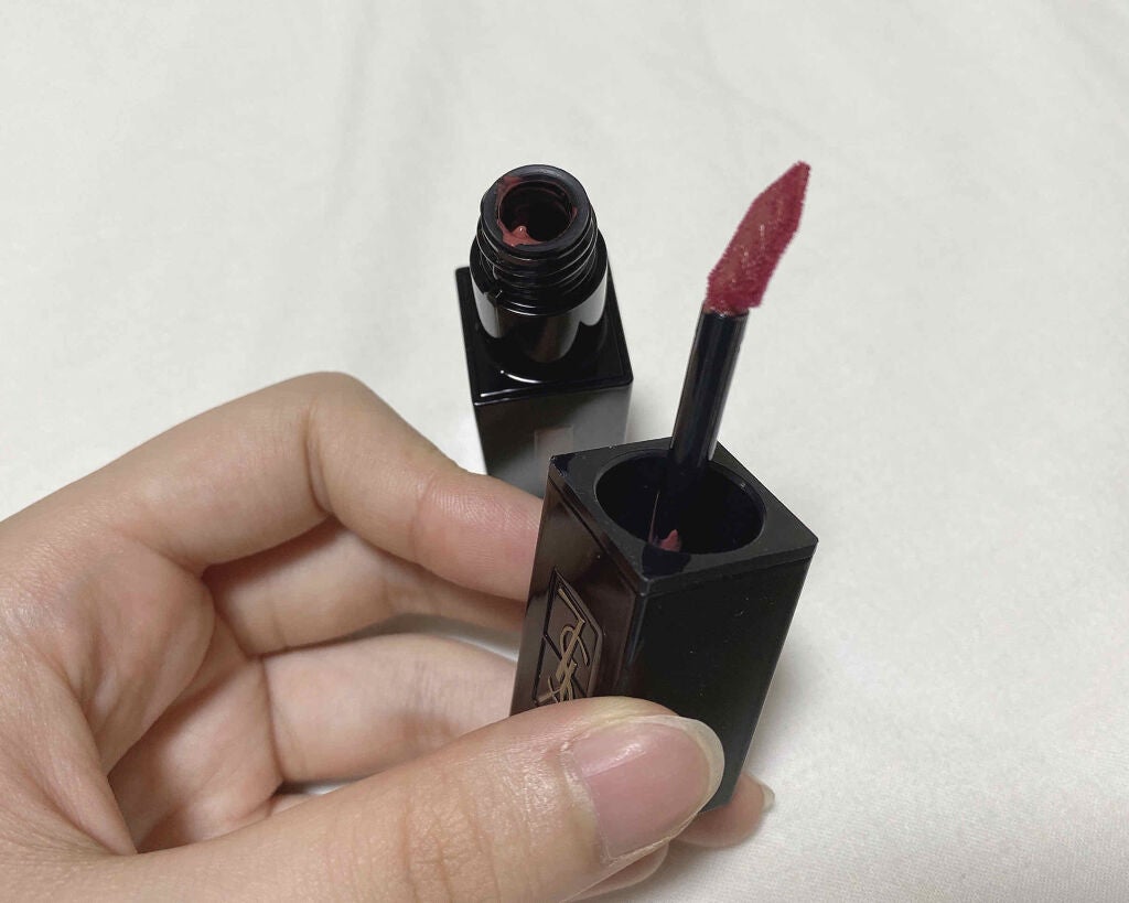 ルージュ ピュールクチュール ヴェルニ ヴィニルクリーム/YVES SAINT LAURENT BEAUTE/口紅を使ったクチコミ(2枚目)
