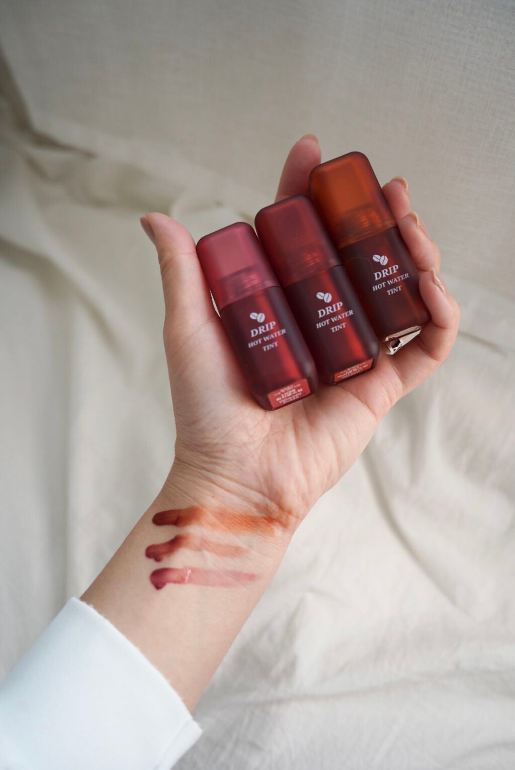 ドリップホットウォーターティント/BLACK ROUGE/リップティントを使ったクチコミ(4枚目)