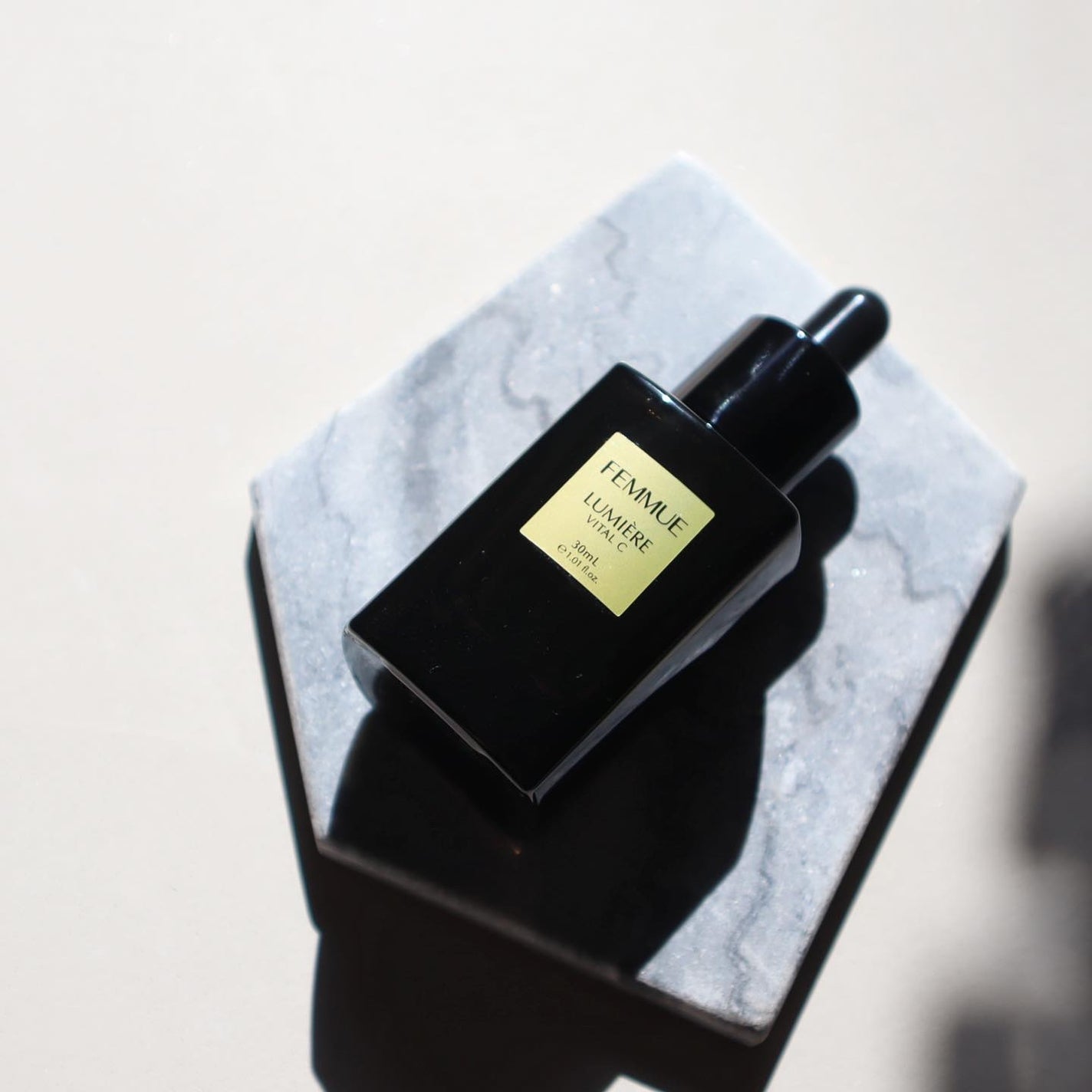ルミエール ヴァイタルC/FEMMUE/ブースター・導入液を使ったクチコミ(1枚目)