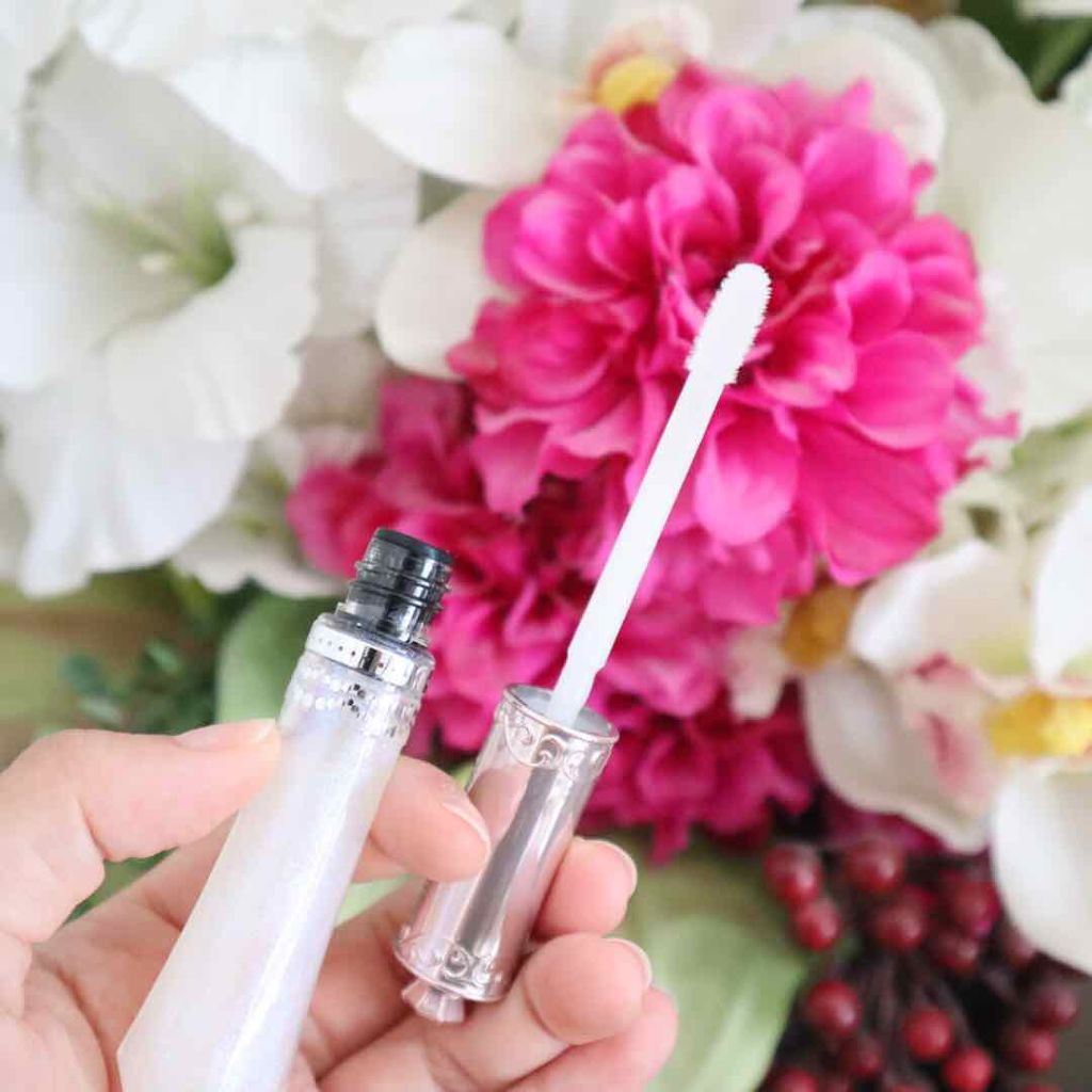 エターナル シマリング リップグロス 01 eternal pearl/JILL STUART/リップグロスを使ったクチコミ（2枚目）