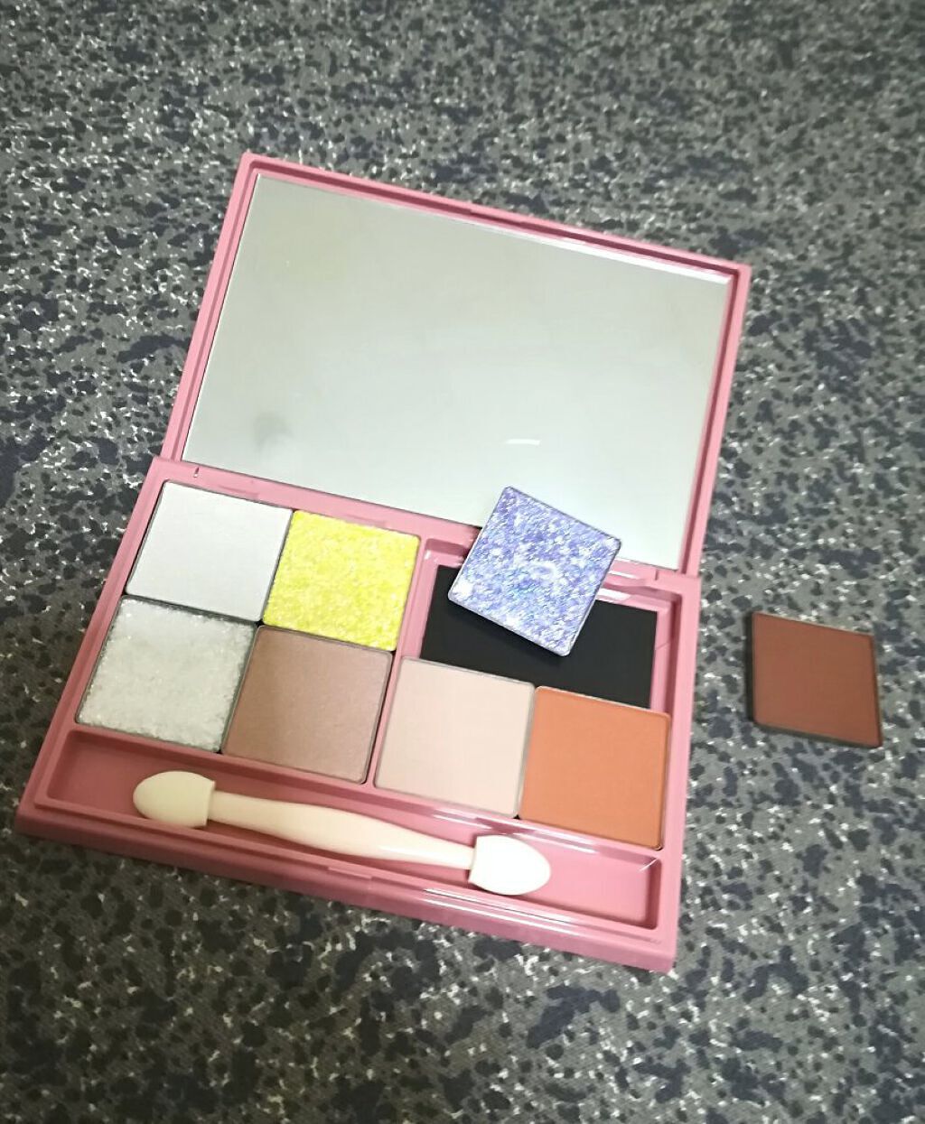 アイシャドウレフィル 01 ヌードベージュ/ROUTEES/単色アイシャドウを使ったクチコミ（2枚目）