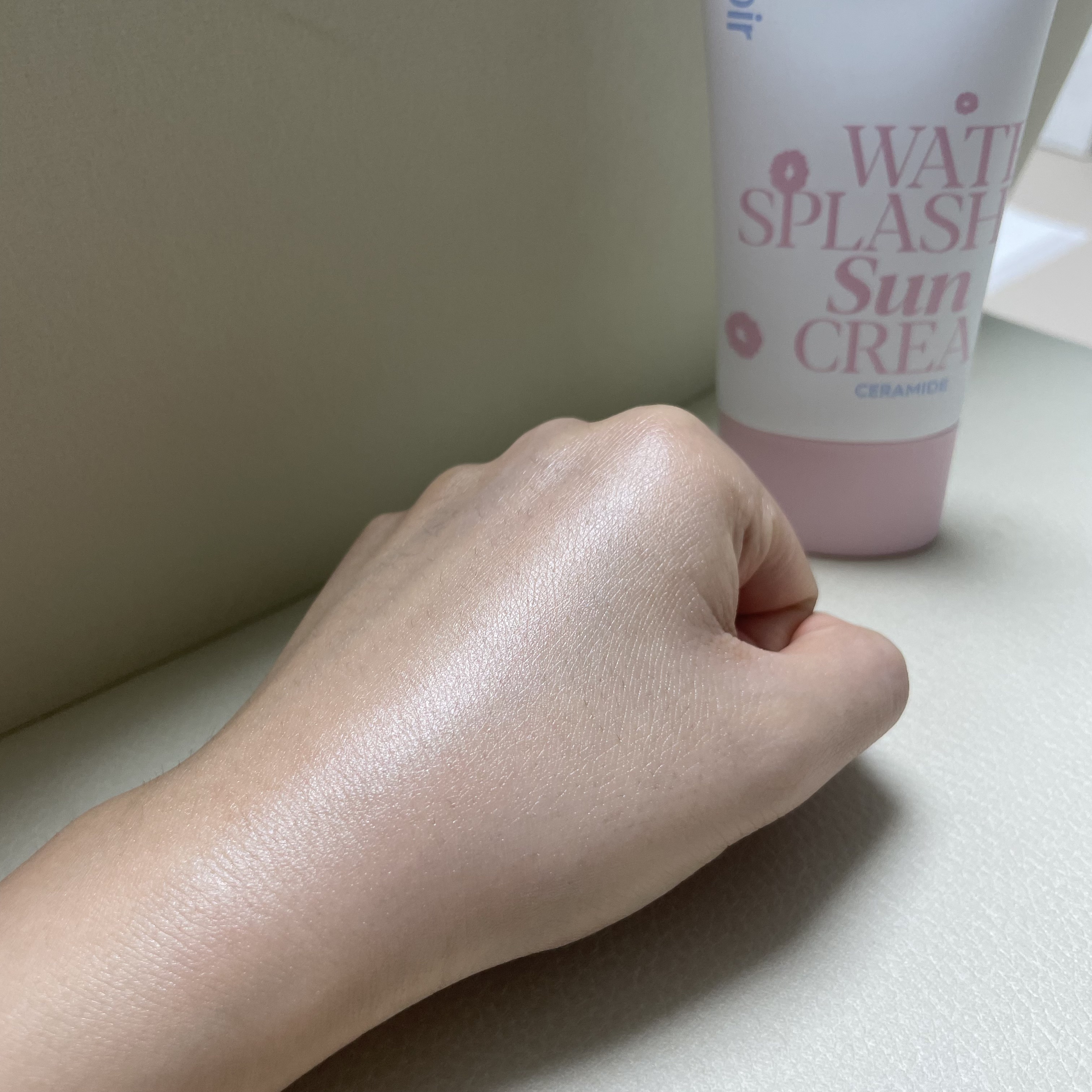 ウォータースプラッシュサンクリーム セラミド 桜エディション（60ml）/espoir/日焼け止めクリームを使ったクチコミ（3枚目）