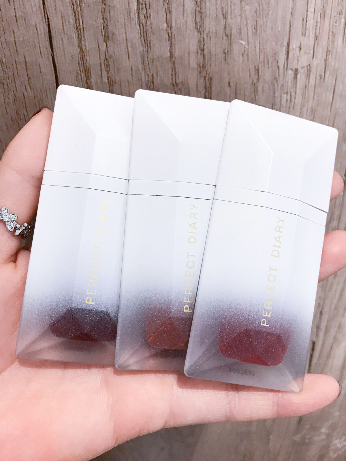 PERFECT DIARY (パーフェクトダイアリー) READ ME フローティングライト リップグロス/PERFECT DIARY/リップグロスを使ったクチコミ（1枚目）