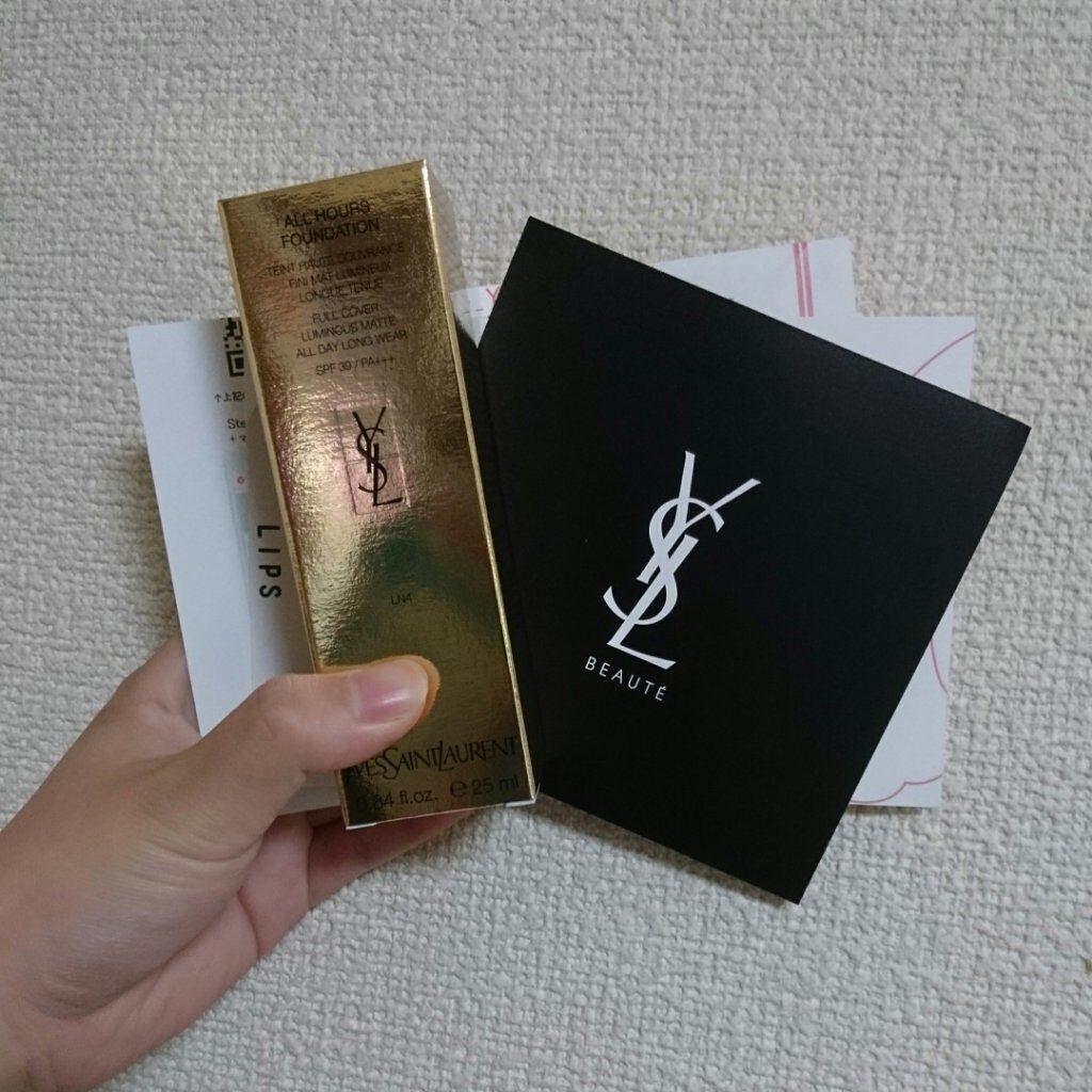 YVES SAINT LAURENT BEAUTE 
オールアワーズ リキッドLN4


LIPSを通してYSL BEAUTEさんからいただきました✨
 

♡┈┈┈┈┈┈┈┈┈┈┈┈┈┈┈♡

point1♡重ねるほど消える。
     