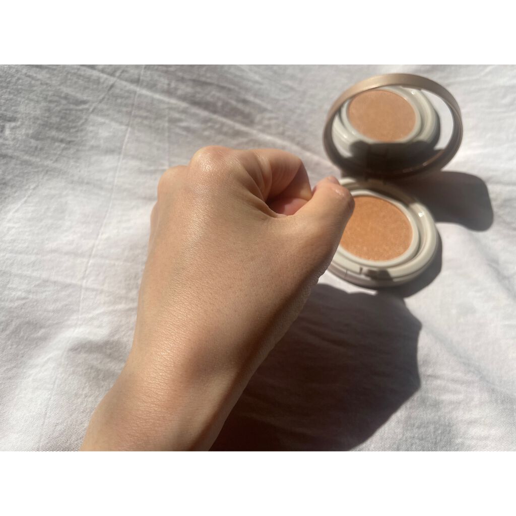 ミネラルグロウスキンクッション/エトヴォス/クッションファンデーションを使ったクチコミ（3枚目）