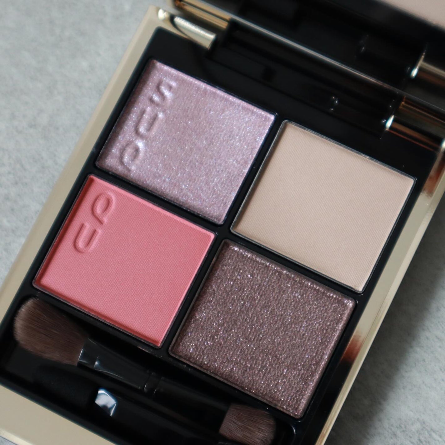 シグニチャー カラー アイズ/SUQQU/アイシャドウパレットを使ったクチコミ(4枚目)