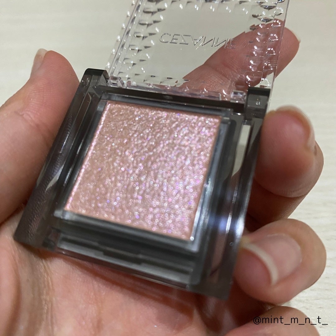 シングルシャイニーアイシャドウ/CEZANNE/アイシャドウを使ったクチコミ(3枚目)