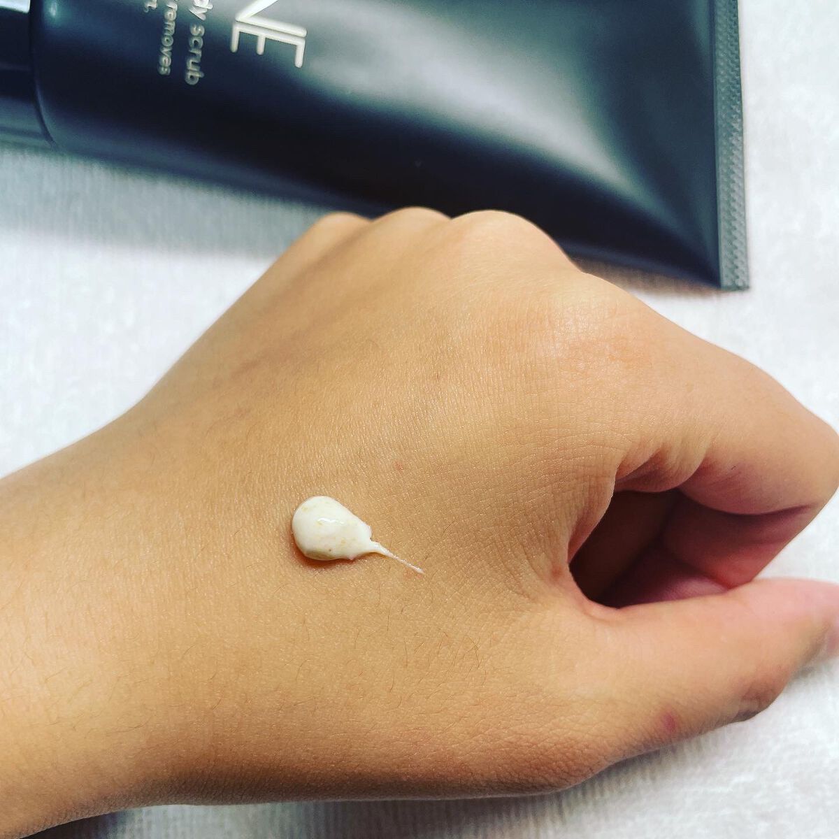 ニードルボディスクラブ/NNE/ボディスクラブを使ったクチコミ(3枚目)