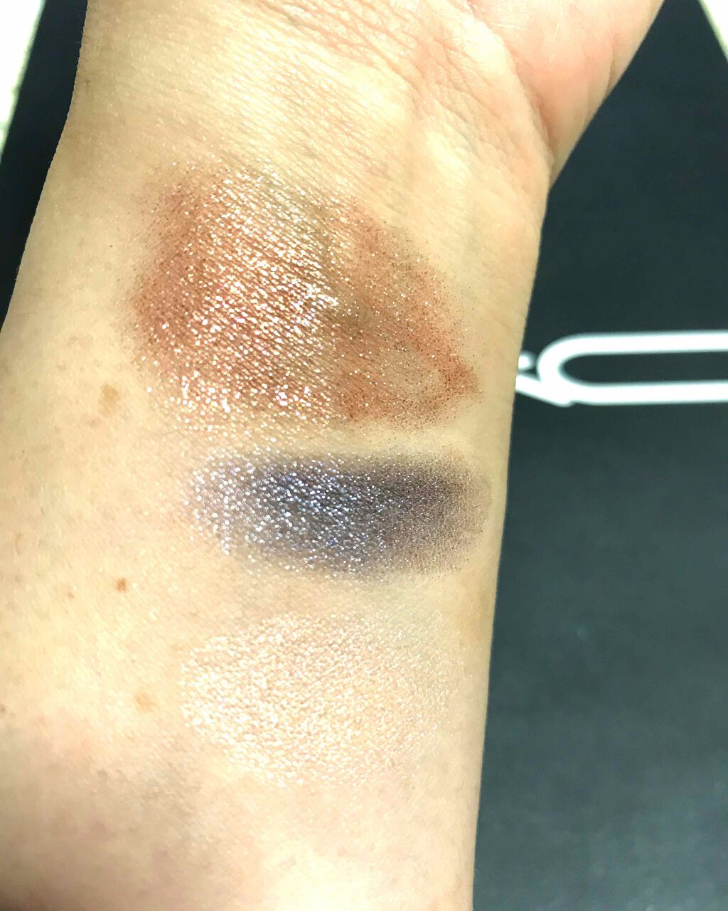 ダズルシャドウ リキッド/M・A・C/リキッドアイシャドウを使ったクチコミ（2枚目）