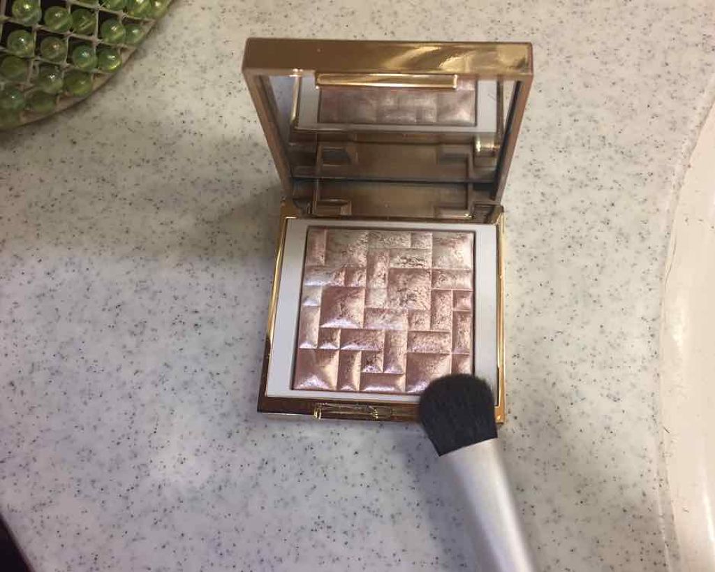 ハイライティング パウダー/BOBBI BROWN/パウダーハイライトを使ったクチコミ(1枚目)