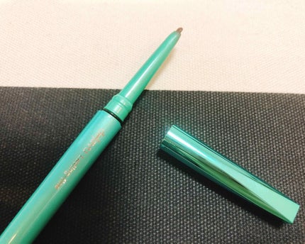 「密着アイライナー」クリームペンシル/デジャヴュ/ペンシルアイライナーを使ったクチコミ(1枚目)