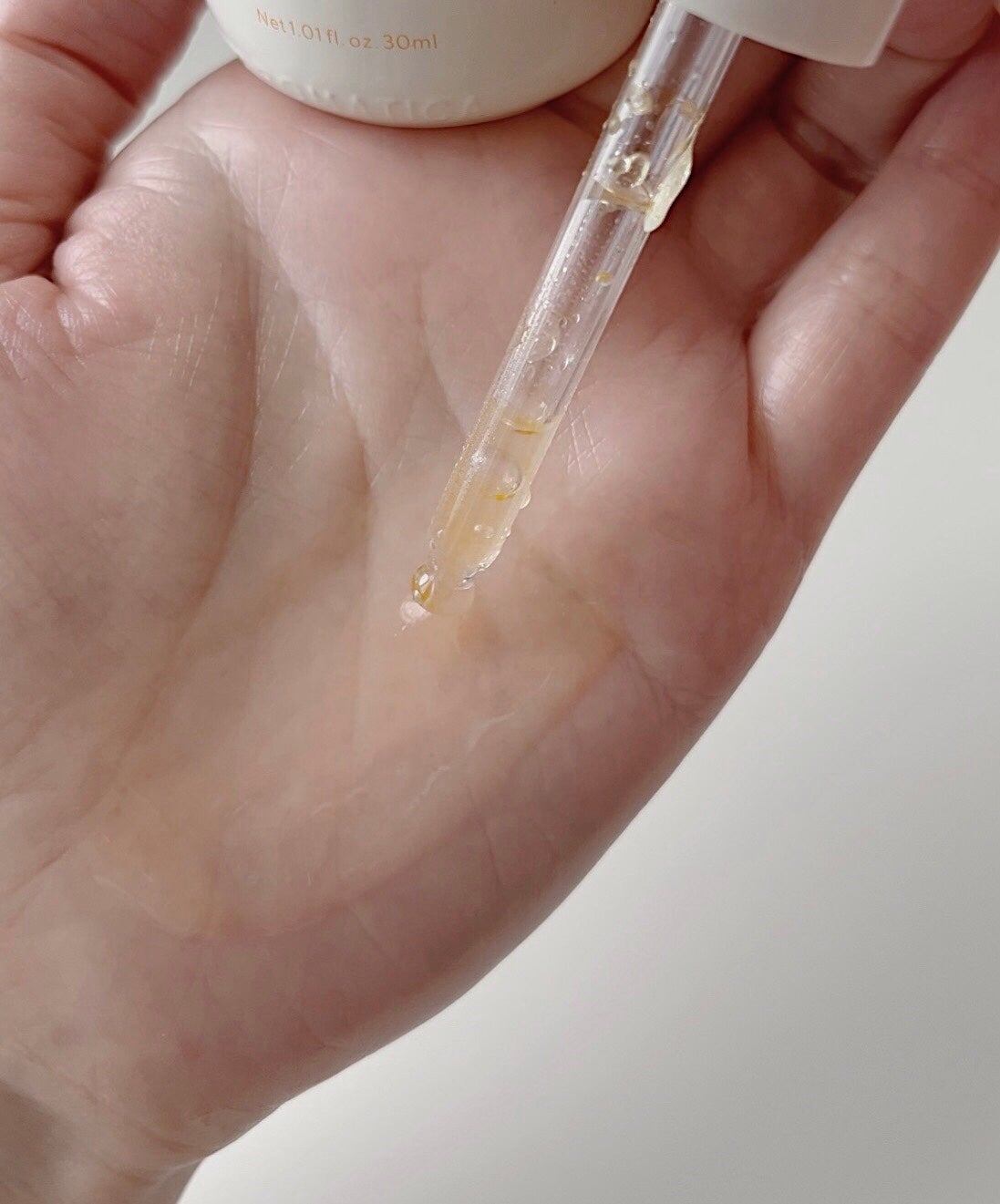 グロービタCトーニングセラム/AROMATICA/美容液を使ったクチコミ(4枚目)