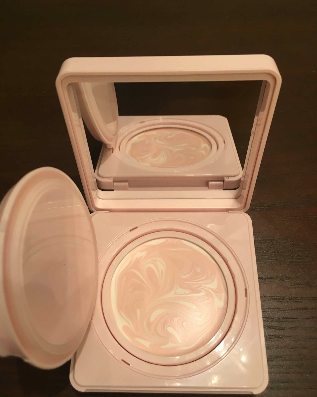 プリズム・リーブル/GIVENCHY/ルースパウダーを使ったクチコミ(3枚目)