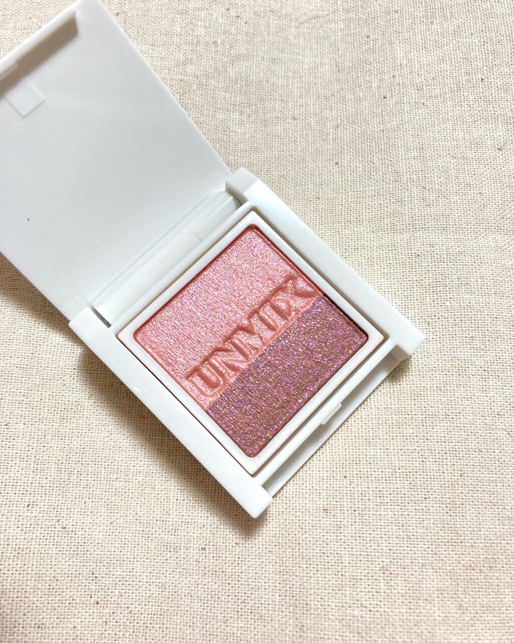 リュクス ディファイニング リップスティック 01 アヴァンガーデニア/BOBBI BROWN/口紅を使ったクチコミ（2枚目）