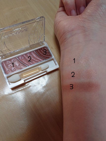 トーンアップアイシャドウ/CEZANNE/アイシャドウパレットを使ったクチコミ(2枚目)