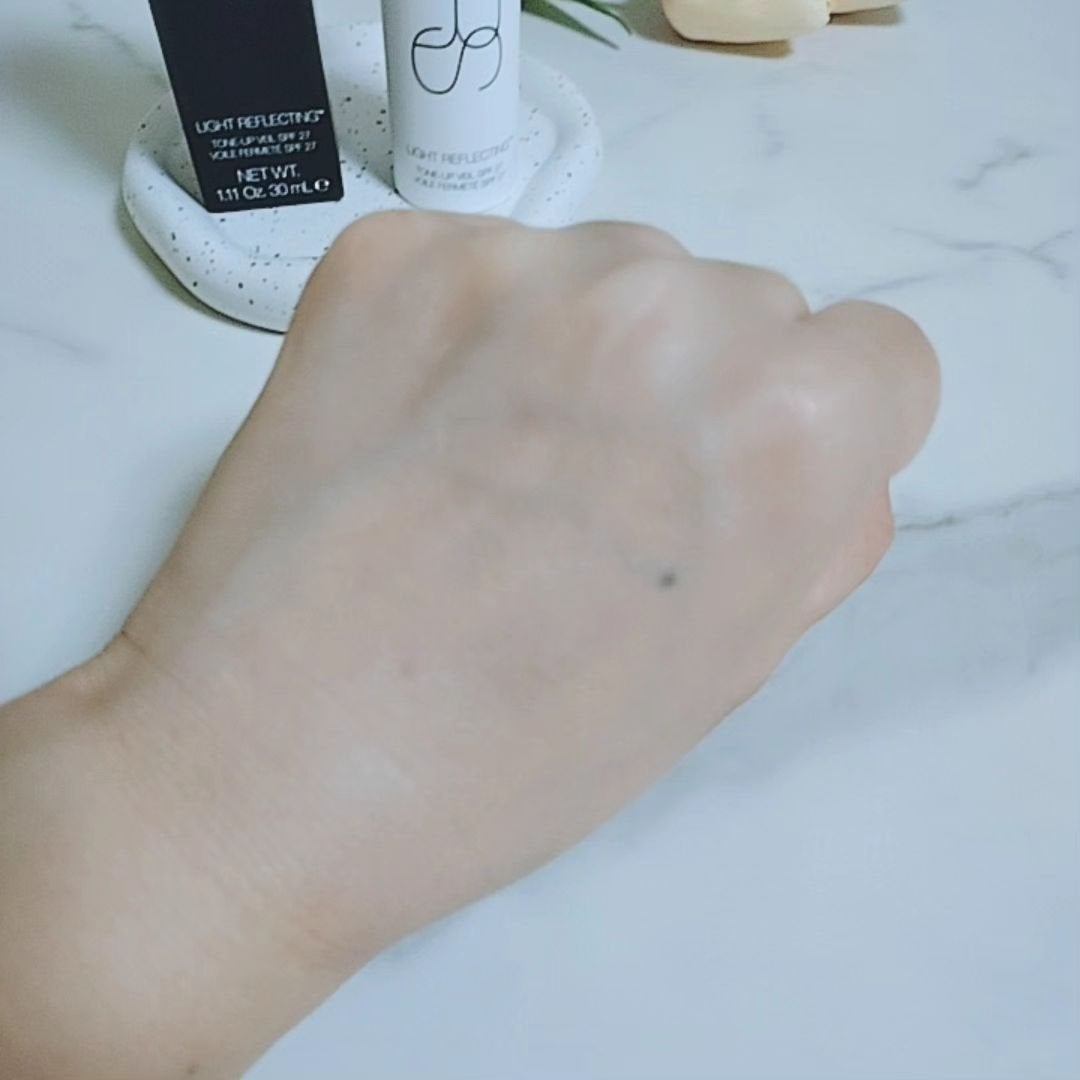 ライトリフレクティング トーンアップヴェール/NARS/化粧下地を使ったクチコミ(6枚目)