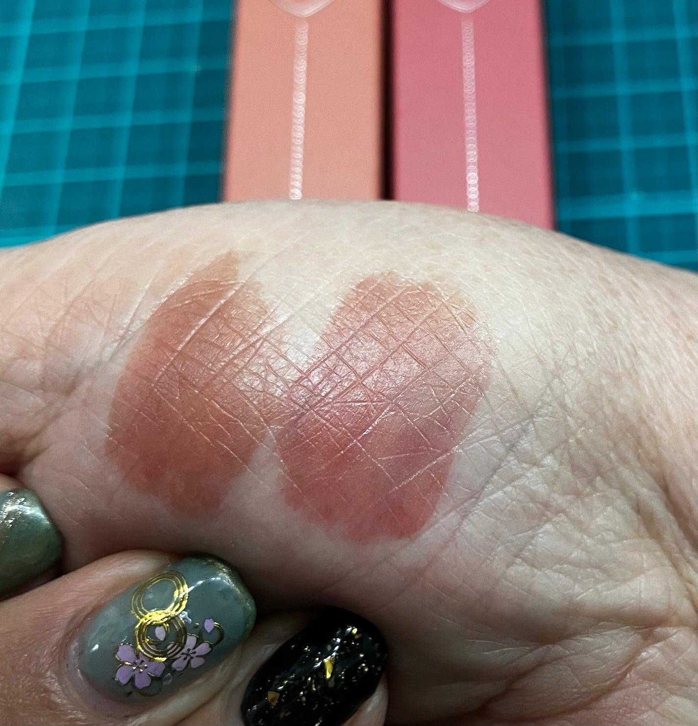 アンドバイロムアンド グラッシーボムティント/&nd by rom&nd/リップティントを使ったクチコミ(4枚目)